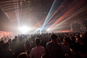 Bunte Lasershow und Lichteffekte für Ihre Party