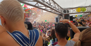 Die Street Parade in Zürich ist die grösste Techno-Party der Welt